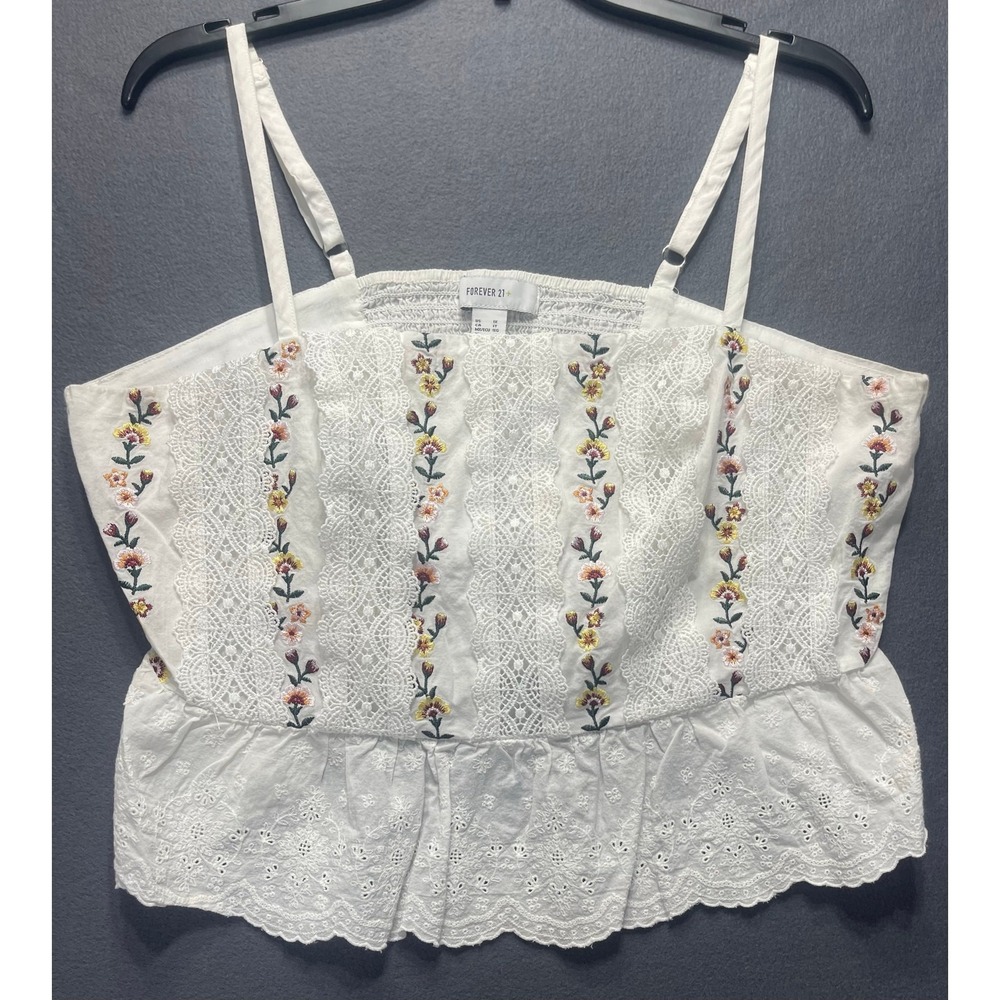 Forever 21 Plus Cropped Cami Top Juniors XL Floral Eyelet Feminine Coquette Boho